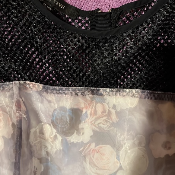 Sheer floral dress with petticoat under.. netting sleeves and collar.. zip up - Picture 2 of 3